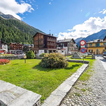 Monterosa Cozy 200m From - Happy Apartment *