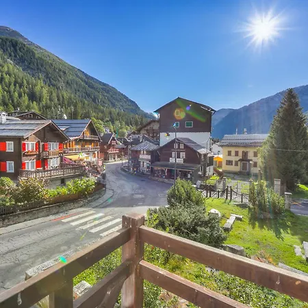 Monterosa Cozy 200m From - Happy