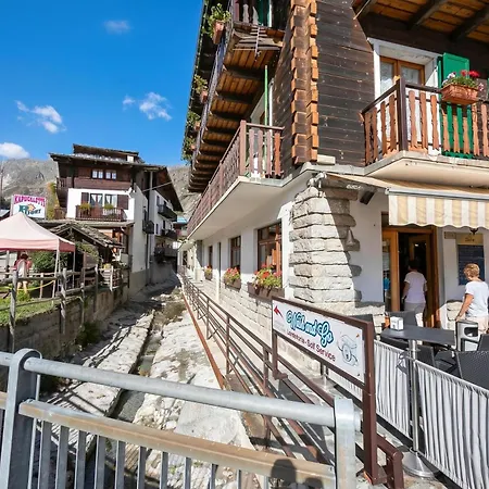 Monterosa Cozy 200m From - Happy *