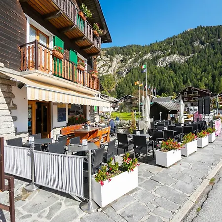 Apartamento Monterosa Cozy 200m From - Happy