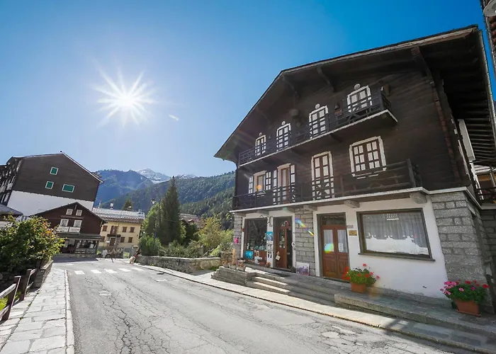 Monterosa Cozy 200m From - Happy Lejlighed