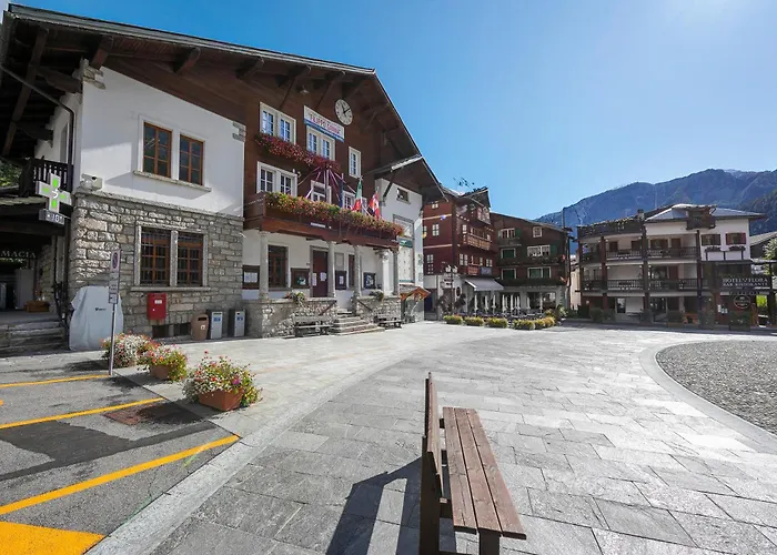 Monterosa Cozy 200m From - Happy